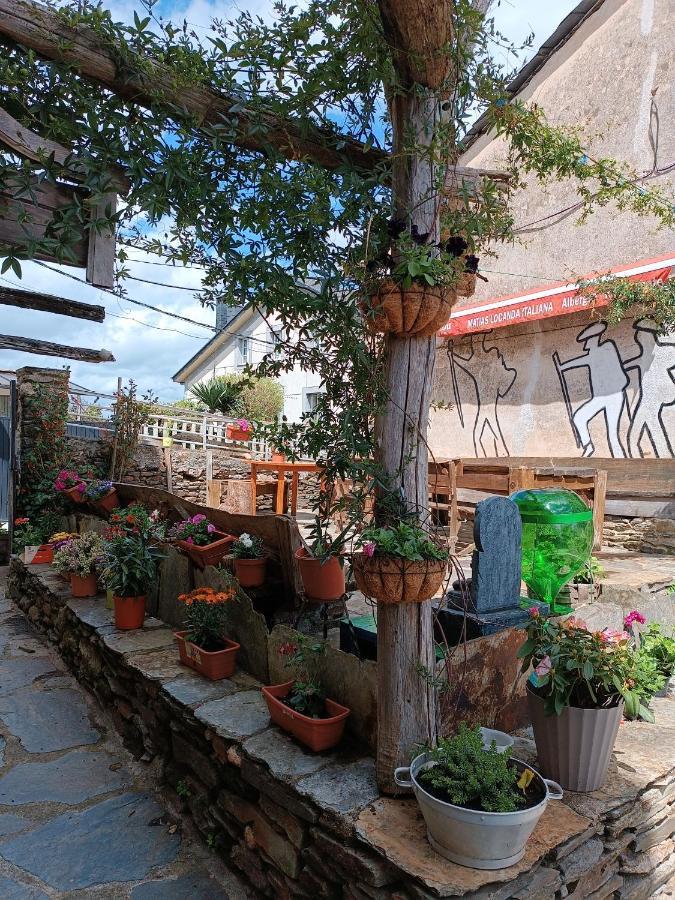 Pension Y Albergue Matias Locanda Саррия Экстерьер фото